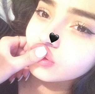 Карина, Брюнетки - фото