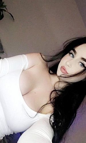 Девушка Соня, фото и отзывы